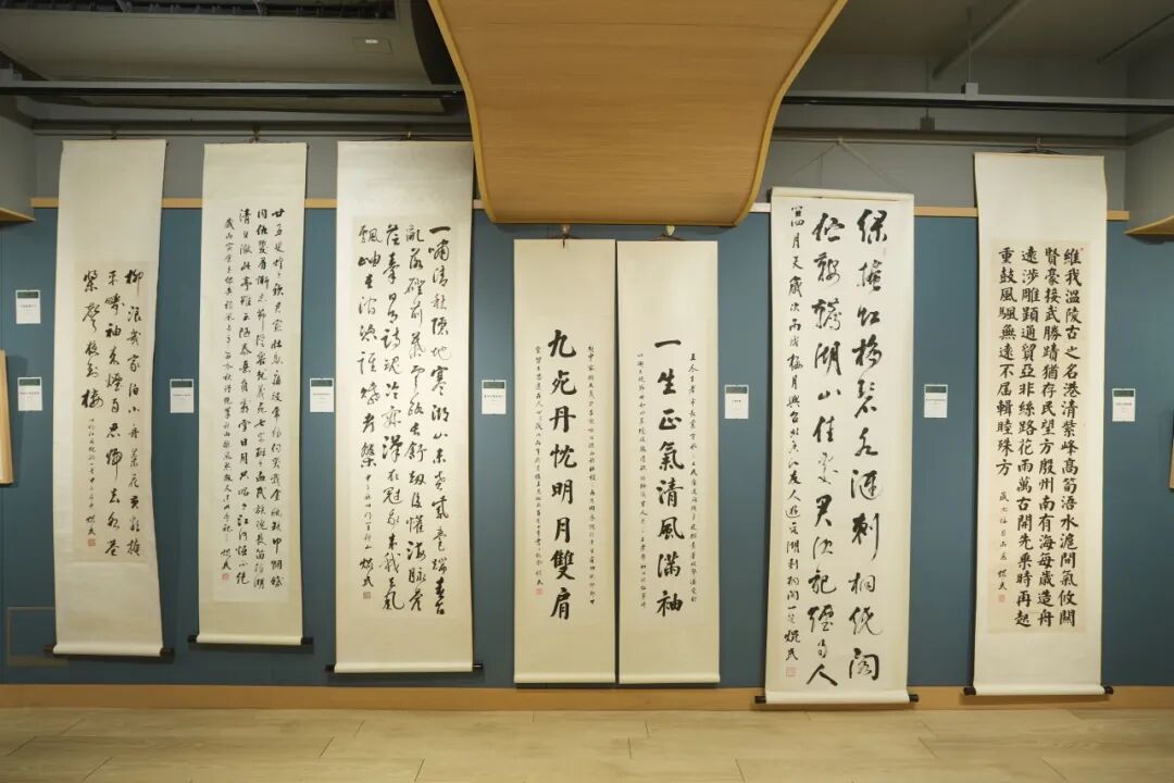 本頁圖片/檔案 - 200